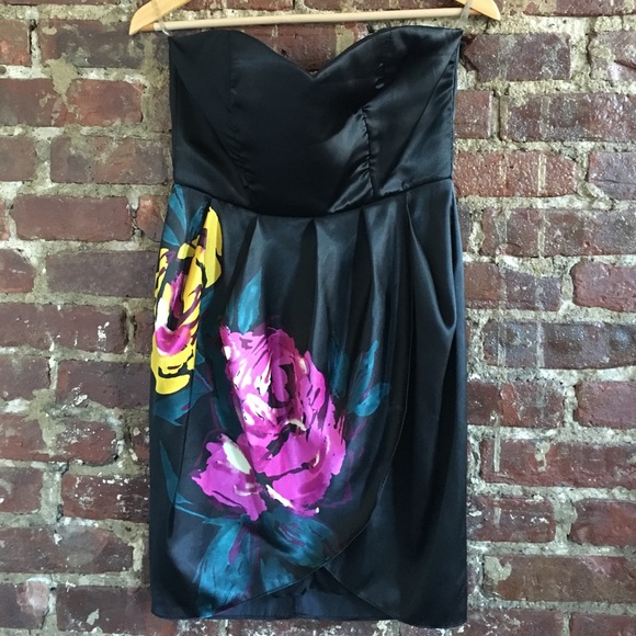 Sweetheart Cut Satin Dress