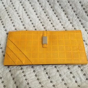Yellow clutch