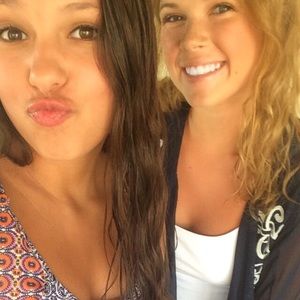 Meet your Posher, Abigail