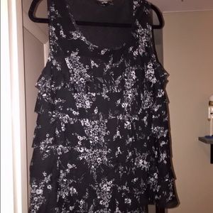 Worn once!! Apt 9 dressy tank