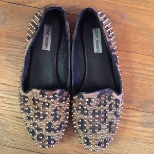 cheetah stud flats