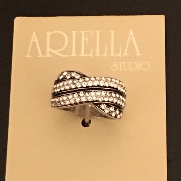 Black & White Right Hand Ring