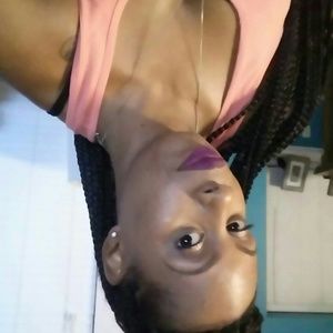 Meet your Posher, Candis