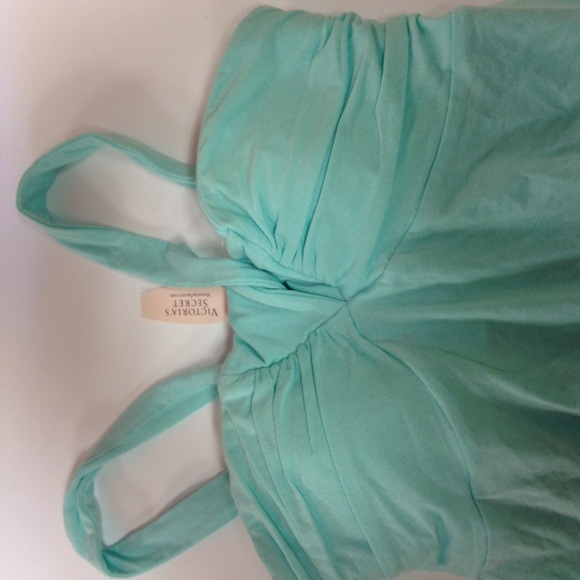 Victoria's Secret halter top NWT - Picture 3 of 3