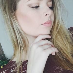 Meet your Posher, Alyson