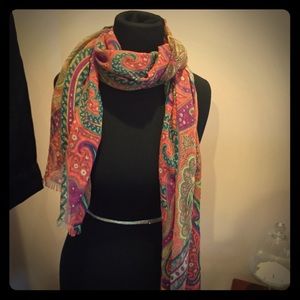 Fun, flowery scarf!