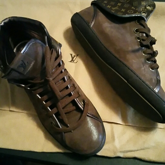 💯 Authentic Louis Vuitton sneakers