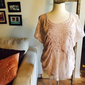 Gimmicks by Bke lace top