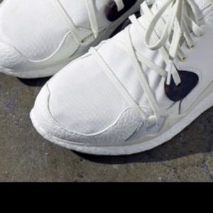 Meet your Posher, Isiah