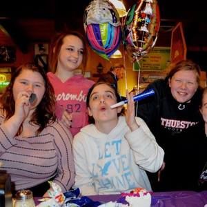 Meet your Posher, Kayla