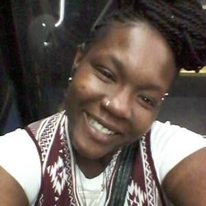 Meet your Posher, Adrianna