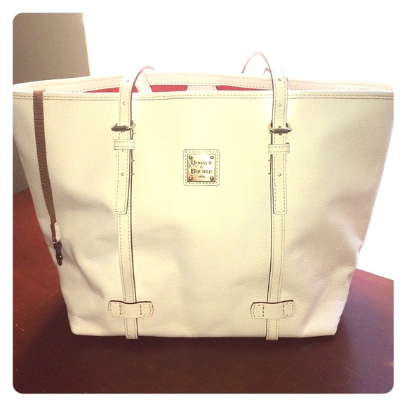 *AUTHENTIC Donney & Burke