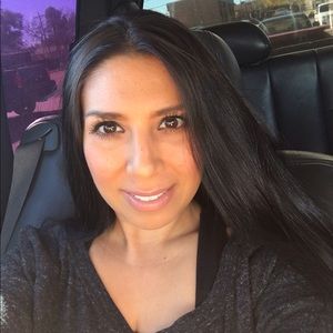 Meet your Posher, Andrea