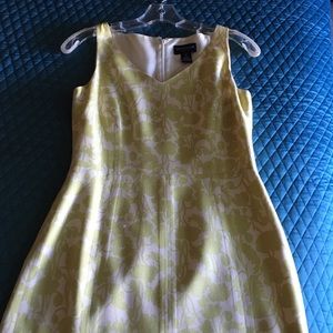 Classy spring/summer dress.