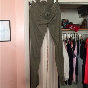 DARK GREEN COMFY JEANS