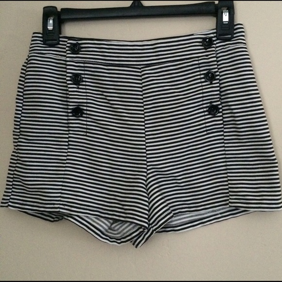 Forever 21: High Waisted Retro Striped Shorts