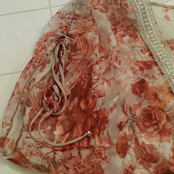 Top - Picture 3 of 3