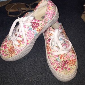floral platforms🌸
