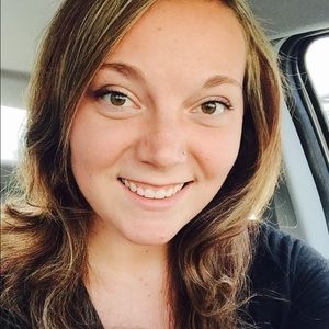 Meet your Posher, Alisha