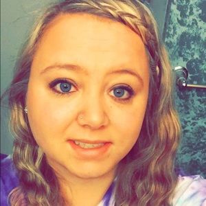 Meet your Posher, Brittani