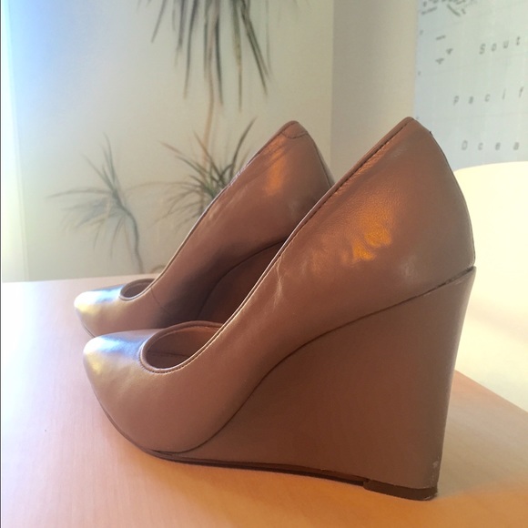 Jessica Simpson wedge sz6