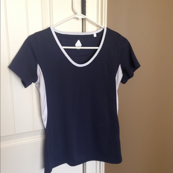 Tennis shirt