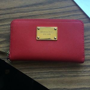 Michael kors wallet