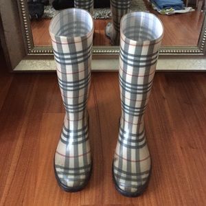 Rainboots