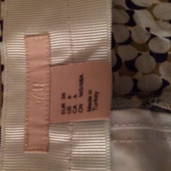 Patterned pants - Picture 3 of 3