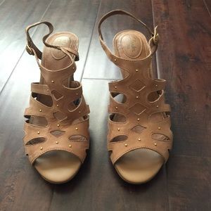 Clarks wedged shoes!