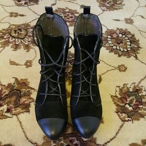 Size 8 Suede Boots