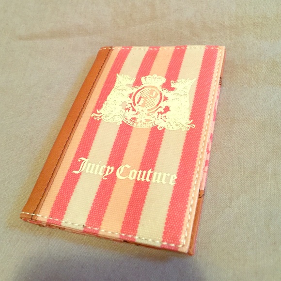 Juicy Couture Passport Cover