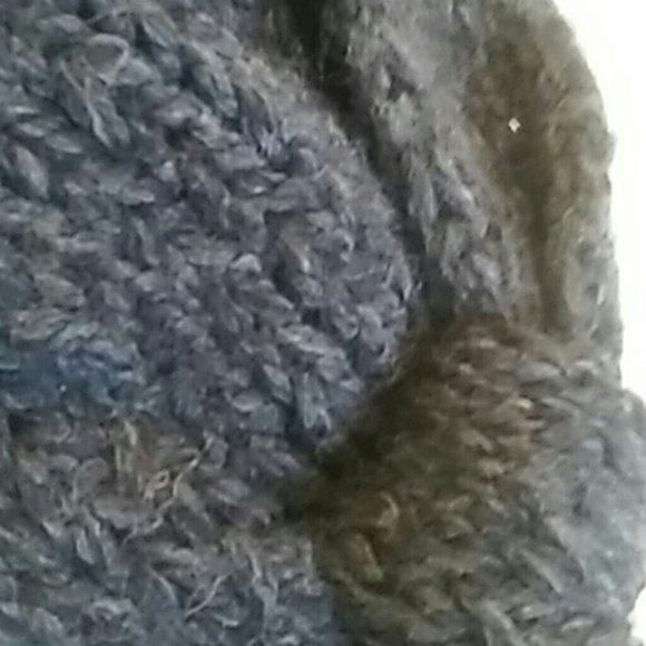 Beautiful scarf - Picture 2 of 4