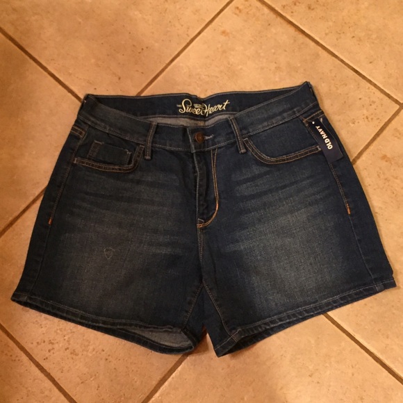 ✨NWT✨ Old Navy "The Sweetheart" Jean shorts