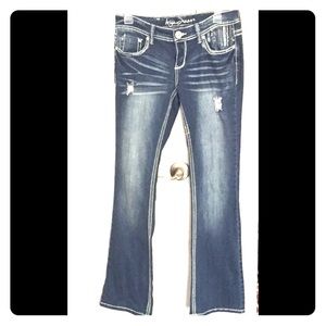 Ariya jeans