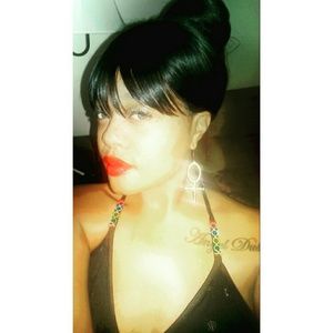 Meet your Posher, Megan