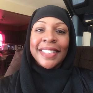 Meet your Posher, Elizabeth