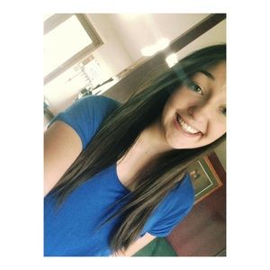 Meet your Posher, Rayna