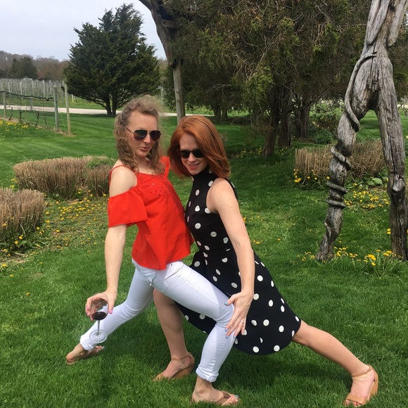 🐚 Meet Your Posher, Kate 🌴 - Picture 5 of 7