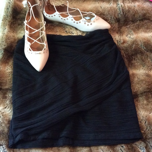 BCBG MAXAZRIA Black Skirt - Picture 1 of 4