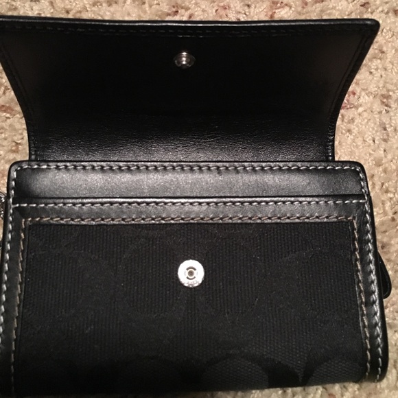 Coach Wallet - Picture 3 of 4