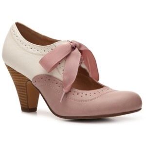 Color Blocked Pump size 7 (Euro 38)