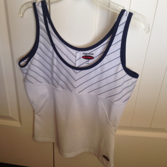 Tennis top