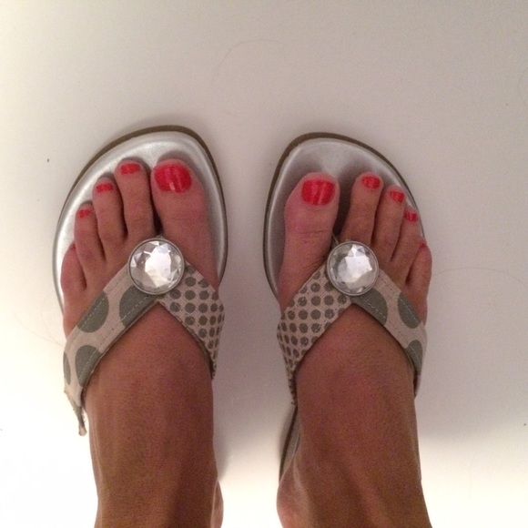 Lindsay Phillips Switch Flops