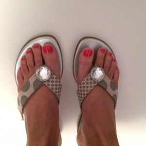 Lindsay Phillips Switch Flops