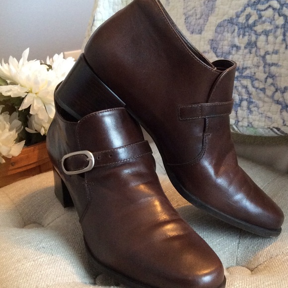 Bandolino Shoes - Bandolino Wine Colored Ankle Boots