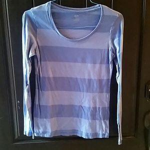Scoop neck Tee