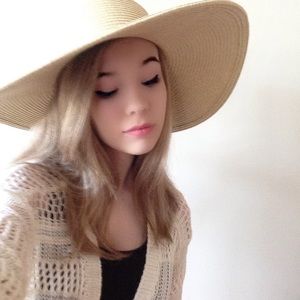 Meet your Posher, Brighid