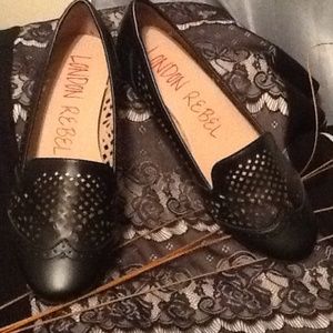 BLACK CASUAL FLATS-NEW **SALE