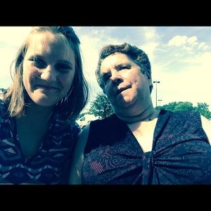 Meet your Posher, Debbie